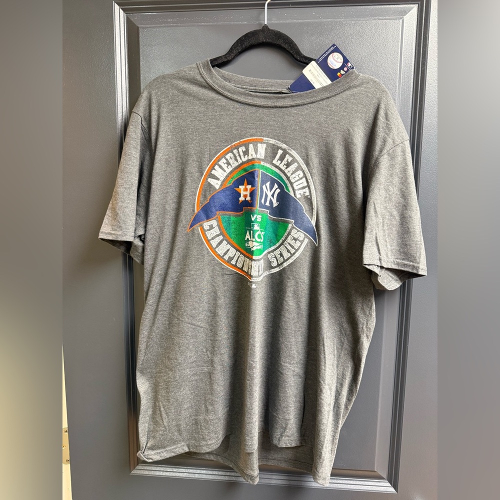 NWT Men’s Fanatics New York Yankees vs. Houston Astros 2022 ALCS T-Shirt (L)